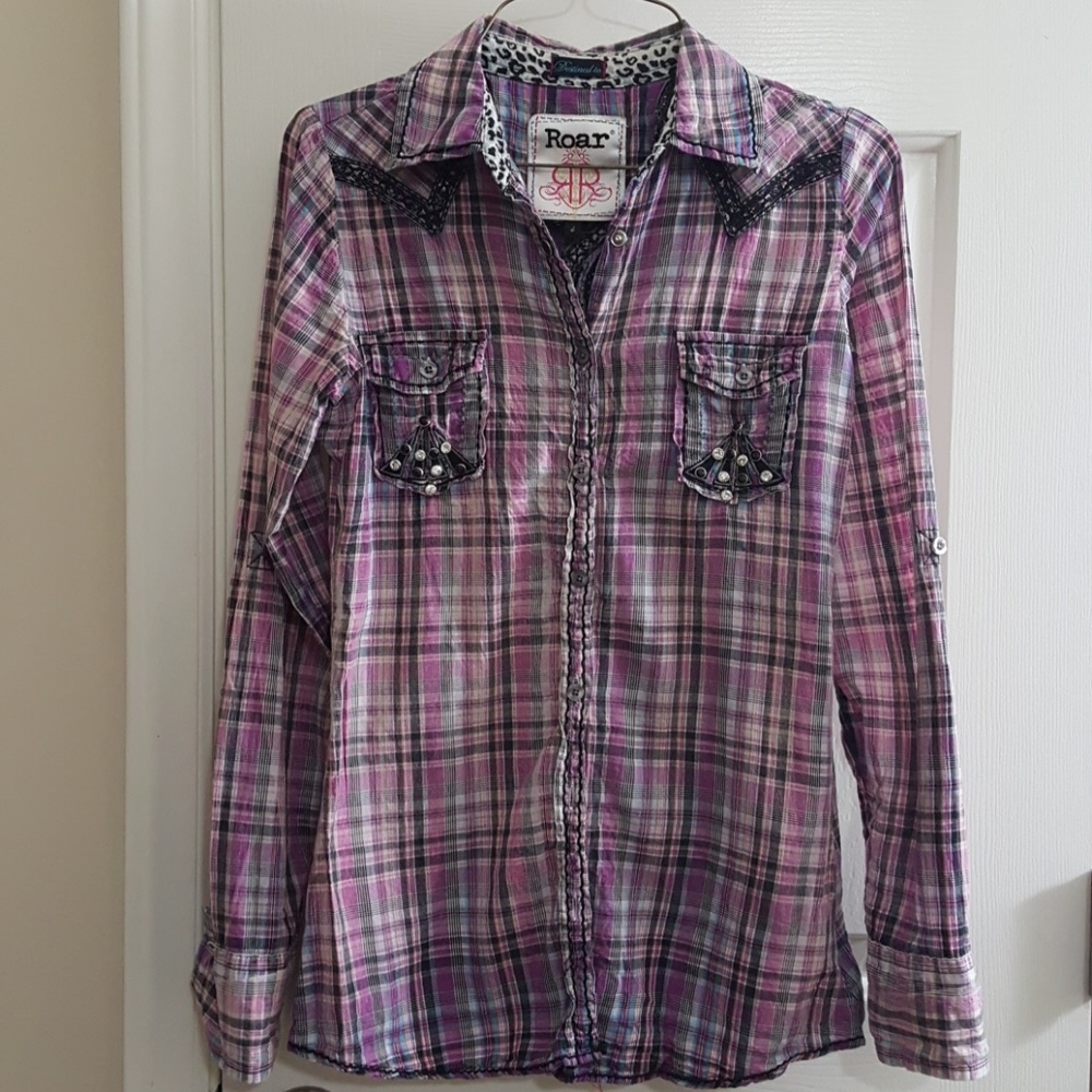 **Long Sleeve Pink/Blk Stripe Shirt**